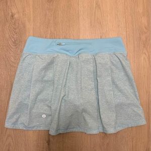 Lululemon baby blue skirt size 6